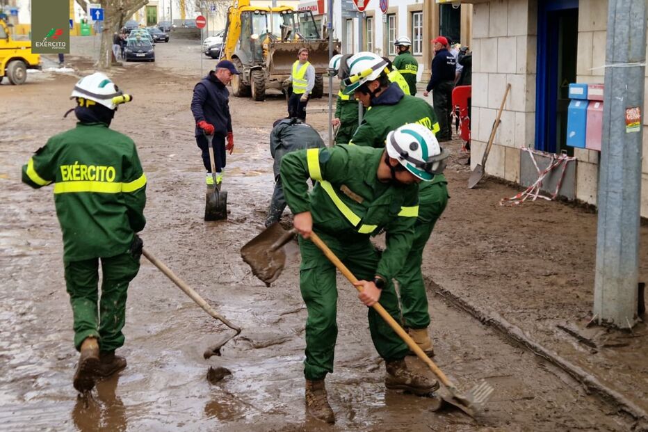 Exército no terreno