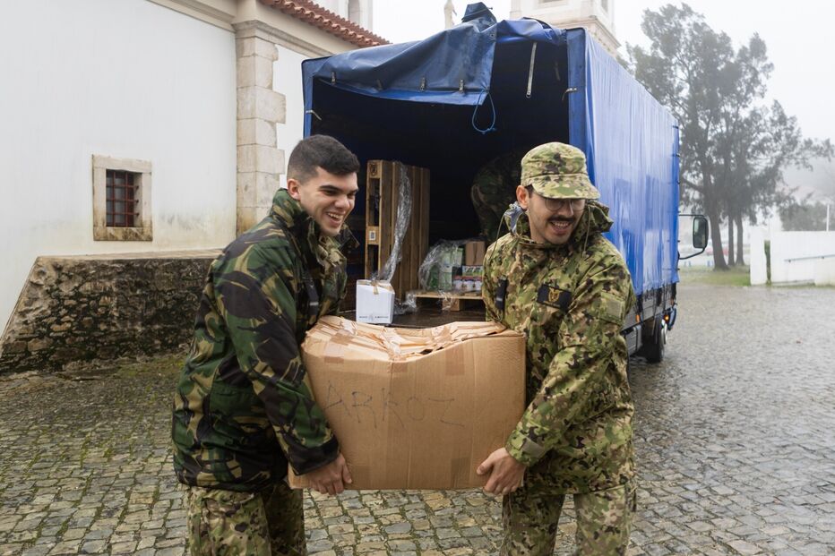 Força Aérea recolheu cerca de 130 toneladas de bens doados para apoiar zonas afetadas