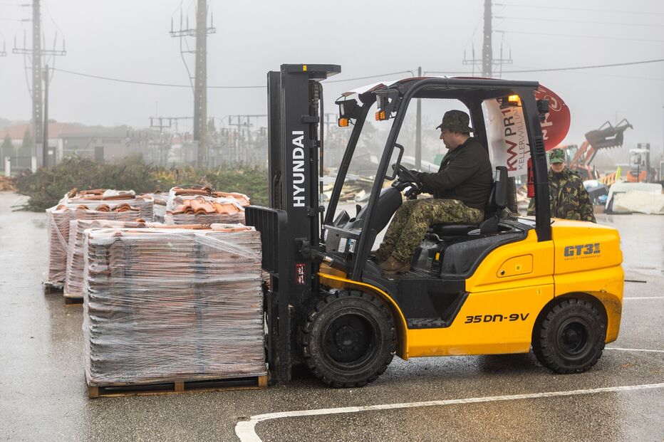 Força Aérea recolheu cerca de 130 toneladas de bens doados para apoiar zonas afetadas