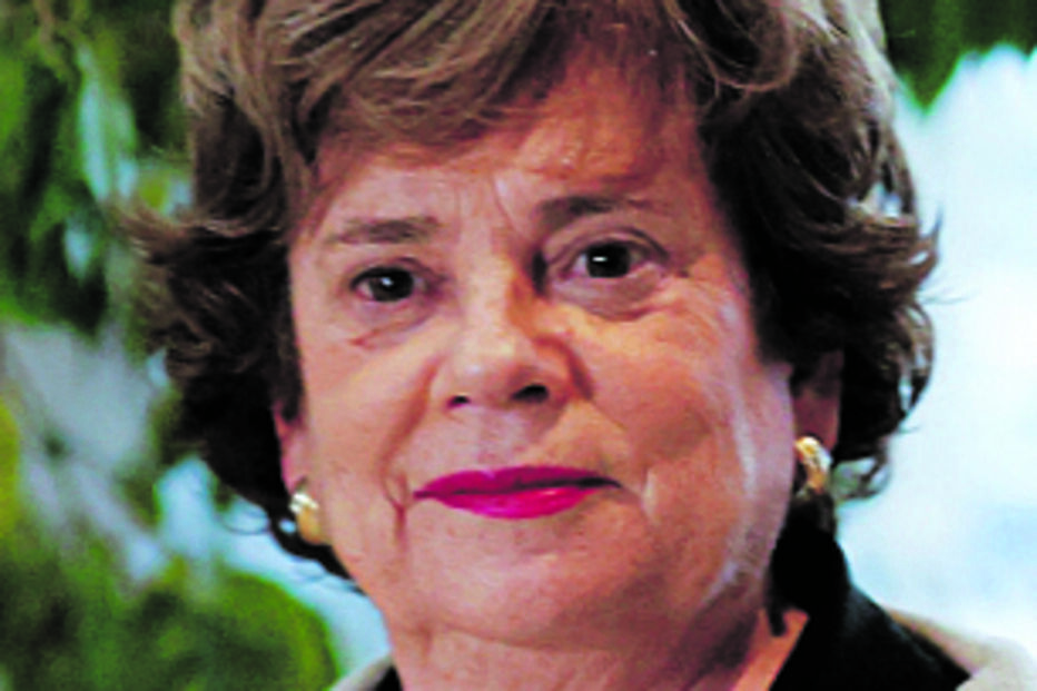 Primeiro-ministro adia sucessão de Lúcia Amaral após a sua saída do governo