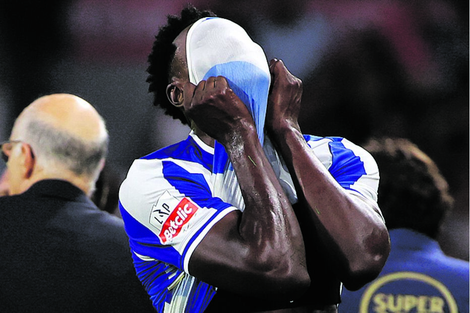 Samu devastado após lesão no clássico frente ao Benfica