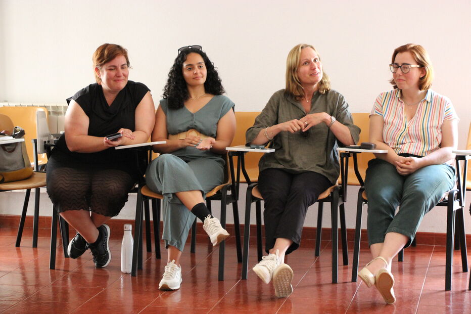 Cláudia Pedra (à esquerda), managing partner, com parte da equipa da Stone Stoup Consulting