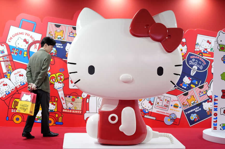 Exposição dos 50 anos da Hello Kitty no Japão