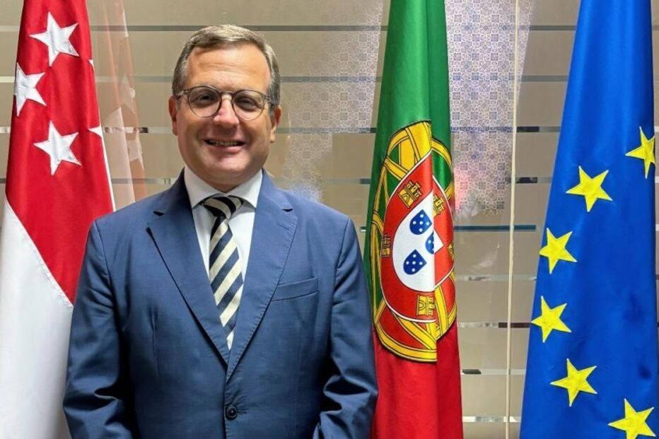 Carlos Pires, embaixador português em Singapura