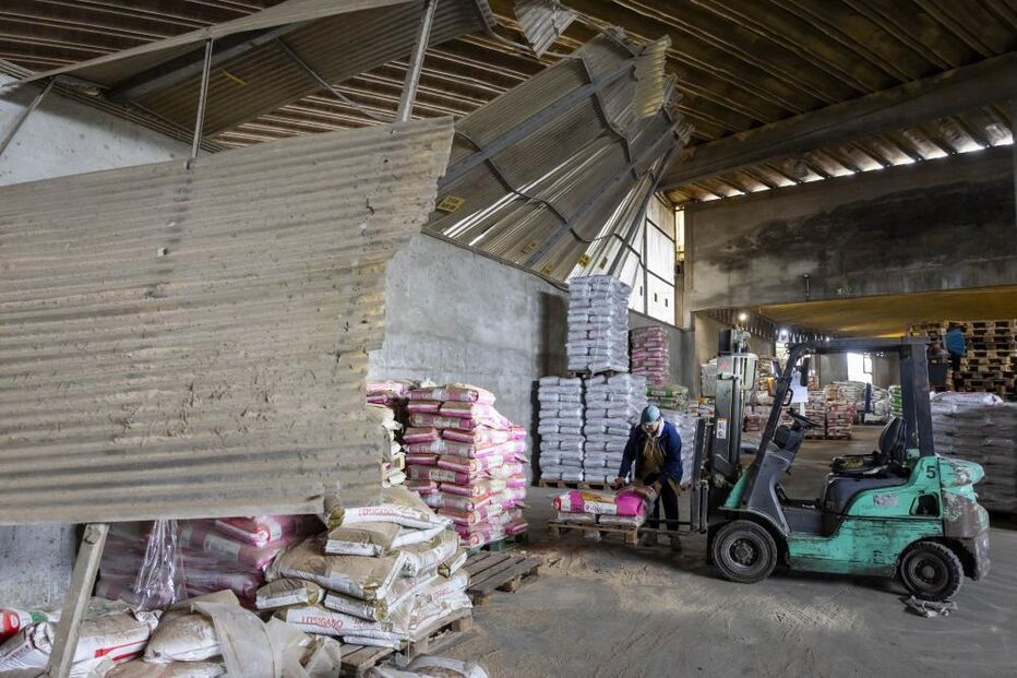 Empresas de Leiria retomam produção com lonas e geradores após falta de apoios