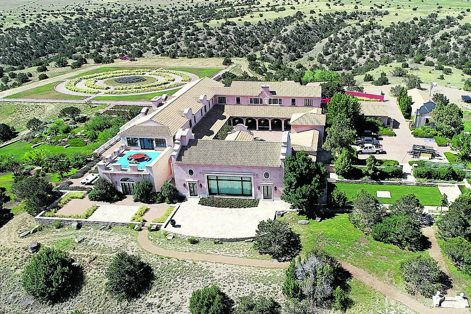 ‘Zorro’ era o nome dado ao rancho que Jeffrey Epstein tinha perto de Santa Fé, no estado do Novo México, e terá sido cenário de vários crimes sexuais