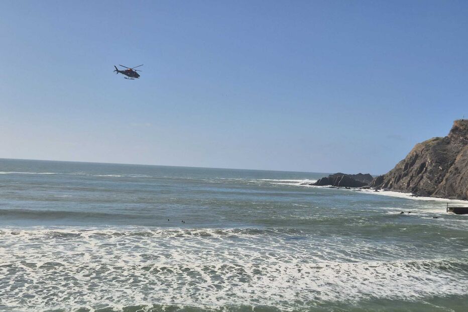 Buscas por banhista desaparecido em Aljezur, após mergulho com amigo