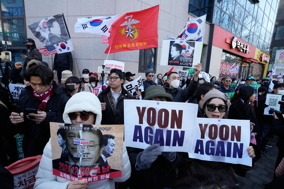Apoiantes manifestam-se por Yoon, na Coreia do Sul