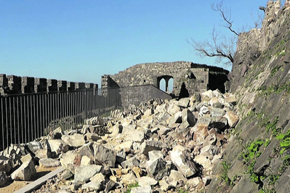 Mau tempo deixou cicatrizes profundas no Castelo de Leiria