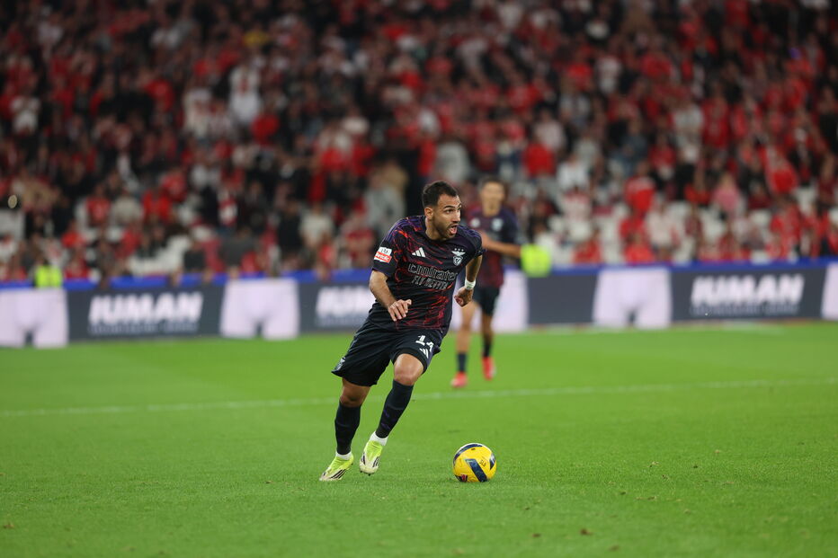 Enzo marca pelo Benfica contra o AVS, ampliando a vantagem na Liga Portugal Betclic