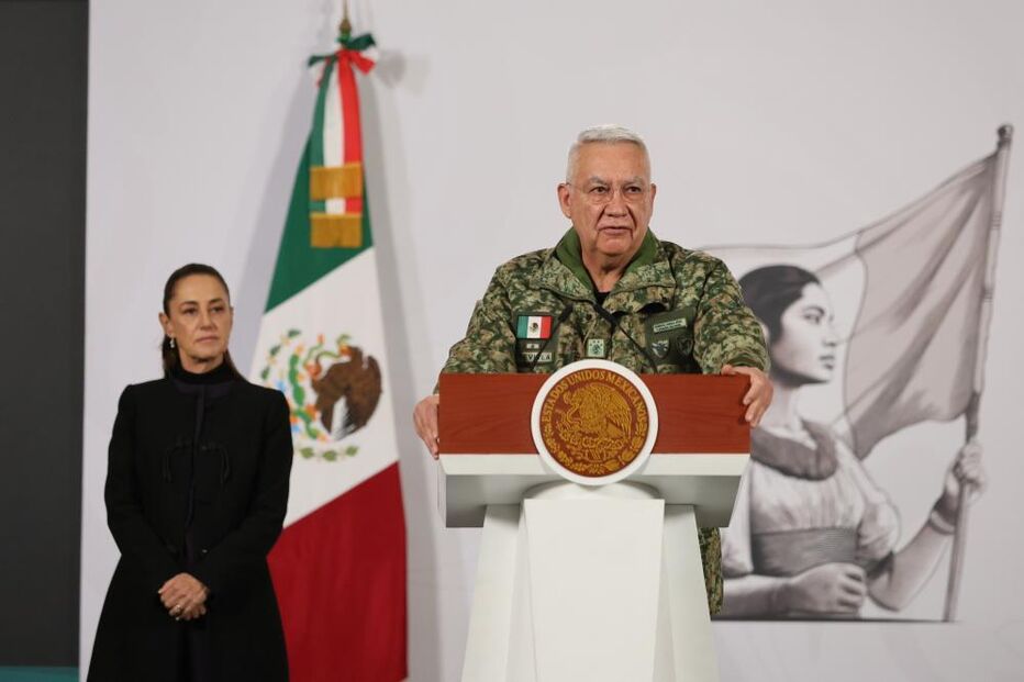 Roda de imprensa com militar do exército mexicano e Claudia Sheinbaum