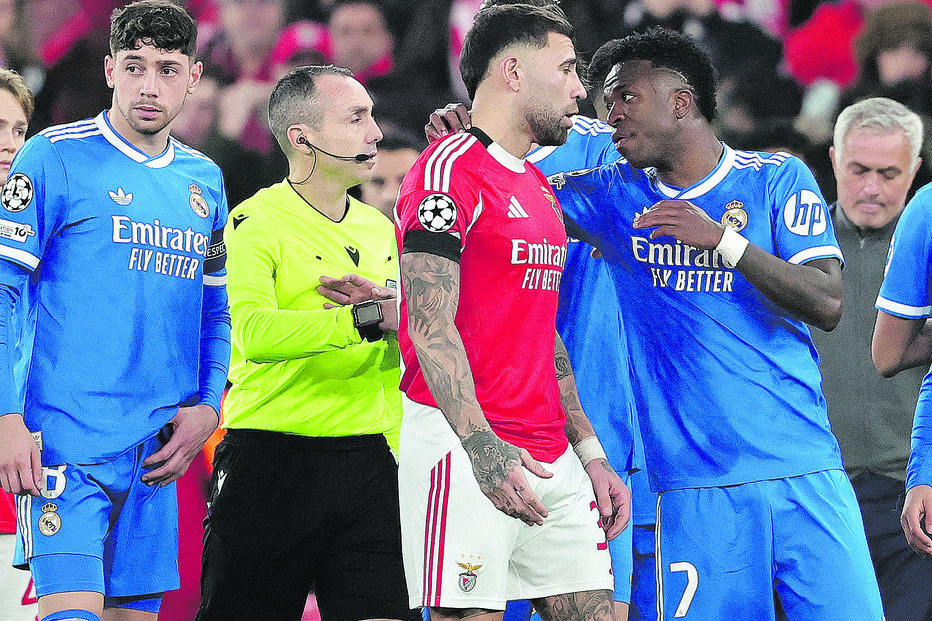 Efervescente Jogo desta quarta-feira com o Real Madrid marcado pelos incidentes da primeira mão, em Lisboa  ªConvicção Rui Costa quebra silêncio e assume pessoalmente a defesa de Prestianni: “Se ele fosse racista, eu era o primeiro a tomar uma posição”