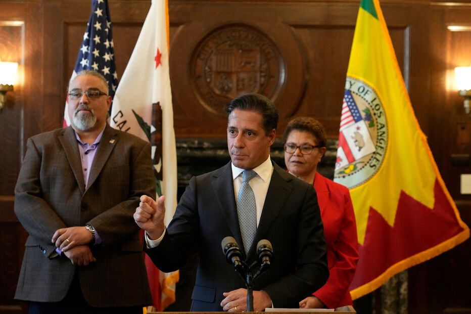 Alberto Carvalho, superintendente das escolas em Los Angeles