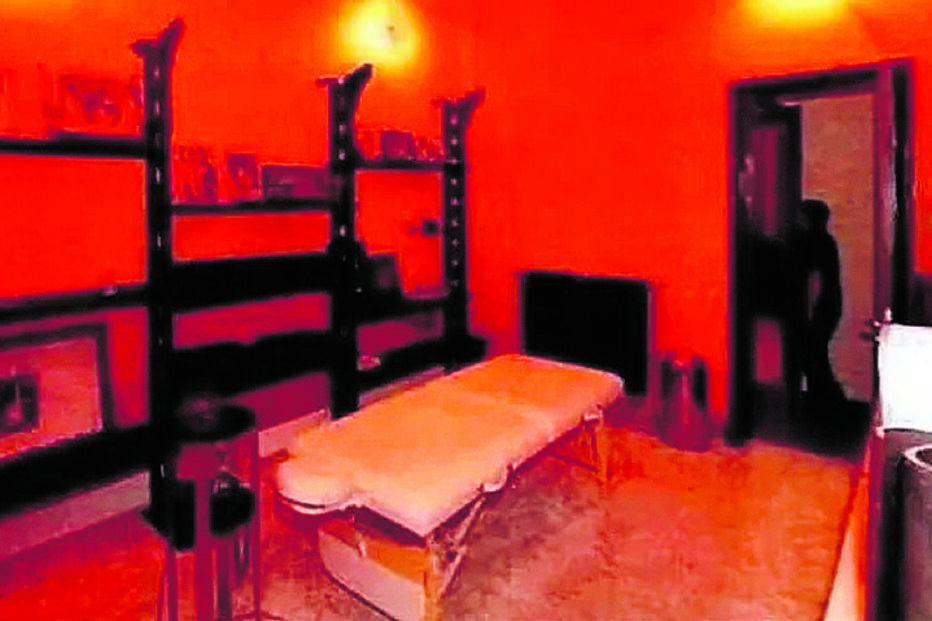 Fotos da investigação: uma sala de massagens