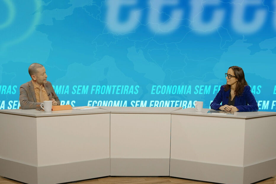 Debate sobre economia global e desafios sem fronteiras