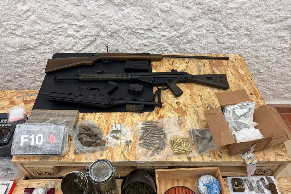 Rede tinha armamentro de guerra