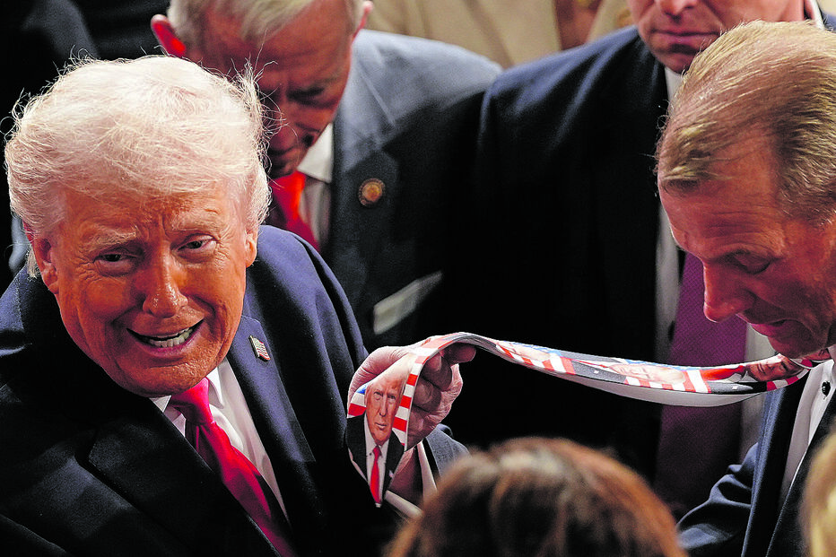 Donald Trump tem 79 anos. A Casa Branca garante que está em excelente forma física; os norte-americanos não concordam