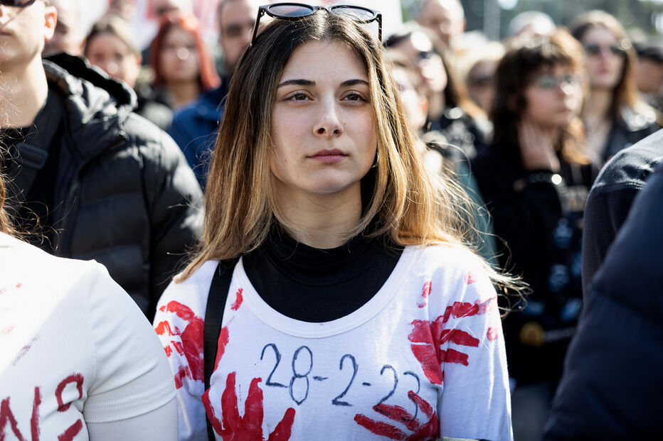 Atenas recorda vítimas do acidente ferroviário de Tempe com protestos e apelos à justiça