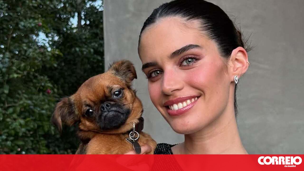 A longing that tugs at the heart. Sara Sampaio gets a tattoo to honour her missing dog
