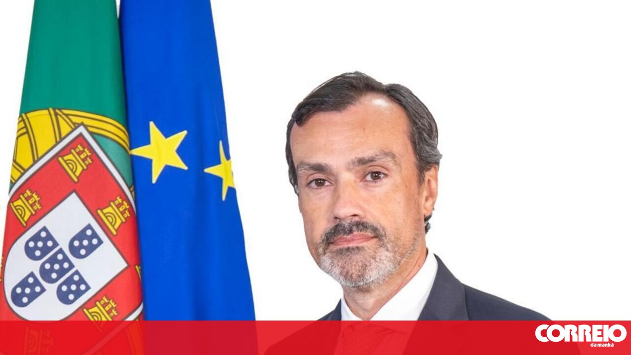 Secretary of State favours friend's hospital