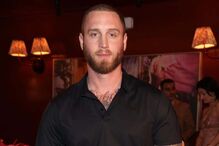 Filho de Tom Hanks diz estar 'preso' na Colômbia e faz grito desesperado: 'Libertem-me'