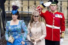 Princesas Beatrice e Eugenie afastadas de atividades da monarquia por William