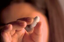 'Desafio do paracetamol': a tendência nas redes sociais que está alertar pais e especialistas. Veja agora na CMTV 