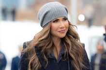 Cama de casal em jato do Estado, gastos com publicidade e o tiro ao cão: as polémicas da Barbie do ICE