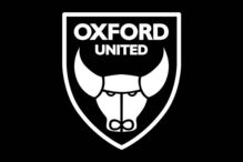 Tragédia em Inglaterra: jogadora de 15 anos morre após desmaiar em campo 