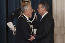 O novo Presidente da República, António José Seguro, condecora Marcelo Rebelo de Sousa