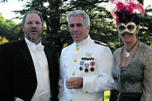 Epstein acompanhou a queda do amigo Harvey Weinstein, um dos produtores mais influentes de Hollywood