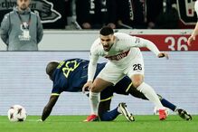 Estugarda 1 - 2 FC Porto | Undav marca para a equipa da casa 