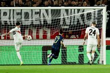 Estugarda 1 - 2 FC Porto | Intervalo na partida