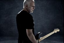 Guitarra de David Gilmour vendida por 12,6 milhões de euros torna-se na mais cara de sempre