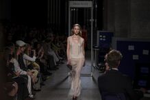 Desfile de Gonçalo Peixoto na ModaLisboa, evento na capital de 12 a 15 de março