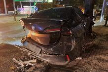 Colisão entre carros de luxo em Braga causa danos materiais; ocupantes ilesos