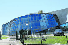 Casal Yael e Uri Poliavich comprou edifício em Ranholas (Sintra)