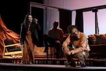 Espetáculo 'A Morte e a Donzela' nos Recreios da Amadora com mulher, marido e torturador em palco