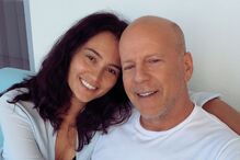 Emma Heming assinala 17 anos de casamento com Bruce Willis.
