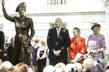 Princesa Mette-Marit participa em evento oficial com mensagem