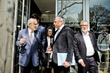 Patrões acenam com subida salarial após negociações