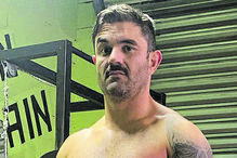 Ex-polícia mata mãe e madastra do filho e obriga menor a vigiar enterro