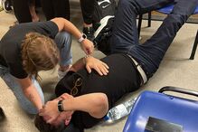 Jogadores precisaram de ser assistidos