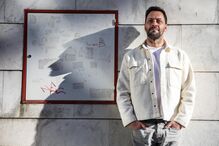 António Zambujo lança novo disco e apresenta-o nos Coliseus após celebrar 50 anos.
