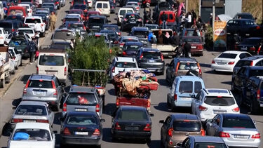 Longas filas de trânsito com famílias a tentar fugir do sul do Líbano após ataques israelitas
