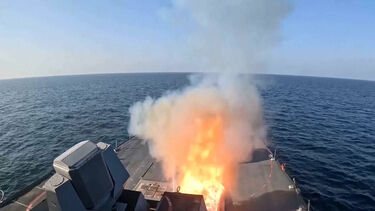 Imagens mostram novos ataques norte-americanos contra o Irão 