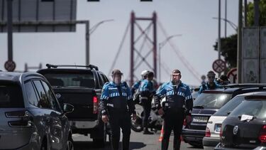 Apanhados mais de 6 mil condutores ao telemóvel. Subida de quase 20% num ano