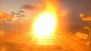 Vídeo mostra forças dos EUA a atingir veículos iranianos  