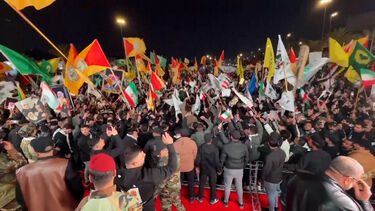 Milhares de pessoas protestam em Bagdade após morte de líder iraniano e apelam à solidariedade com o Irão 