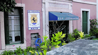 "Vou mandar este vídeo à minha namorada": imagens de tortura partilhadas por agentes das esquadras do Rato e Bairro Alto